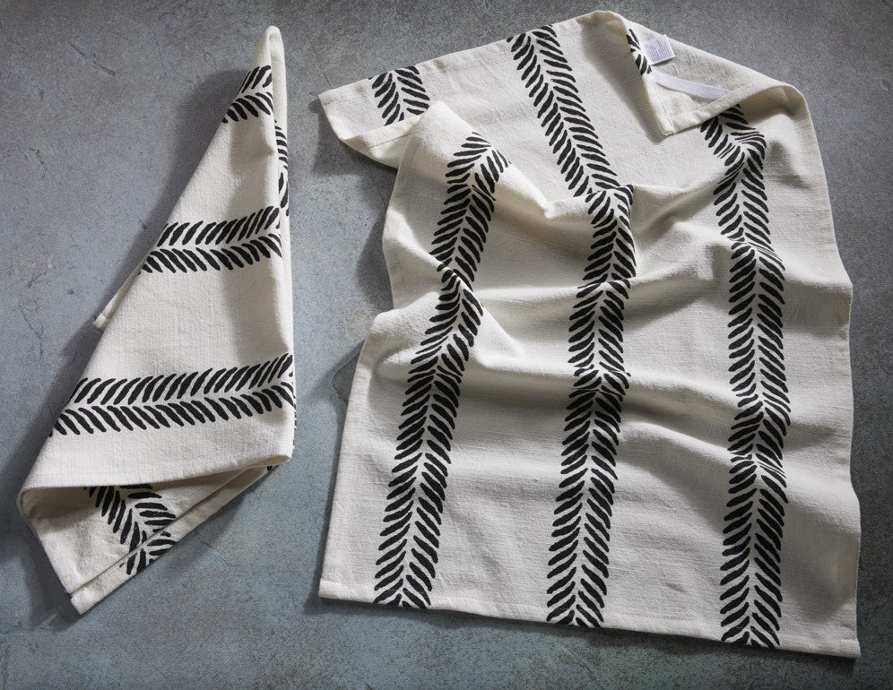 Premium Cotton Printed Towels - Leaf Print Set of 2 Kitchen Towels - 100 % Cotton - Ivory / Black